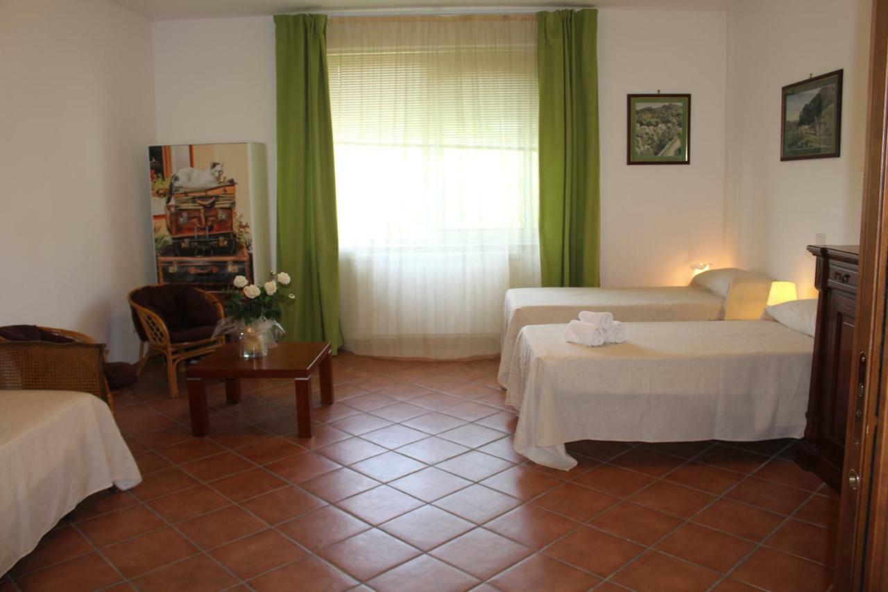 La Casa Di Sofia - Casa Vacanza Monterosi Exterior photo